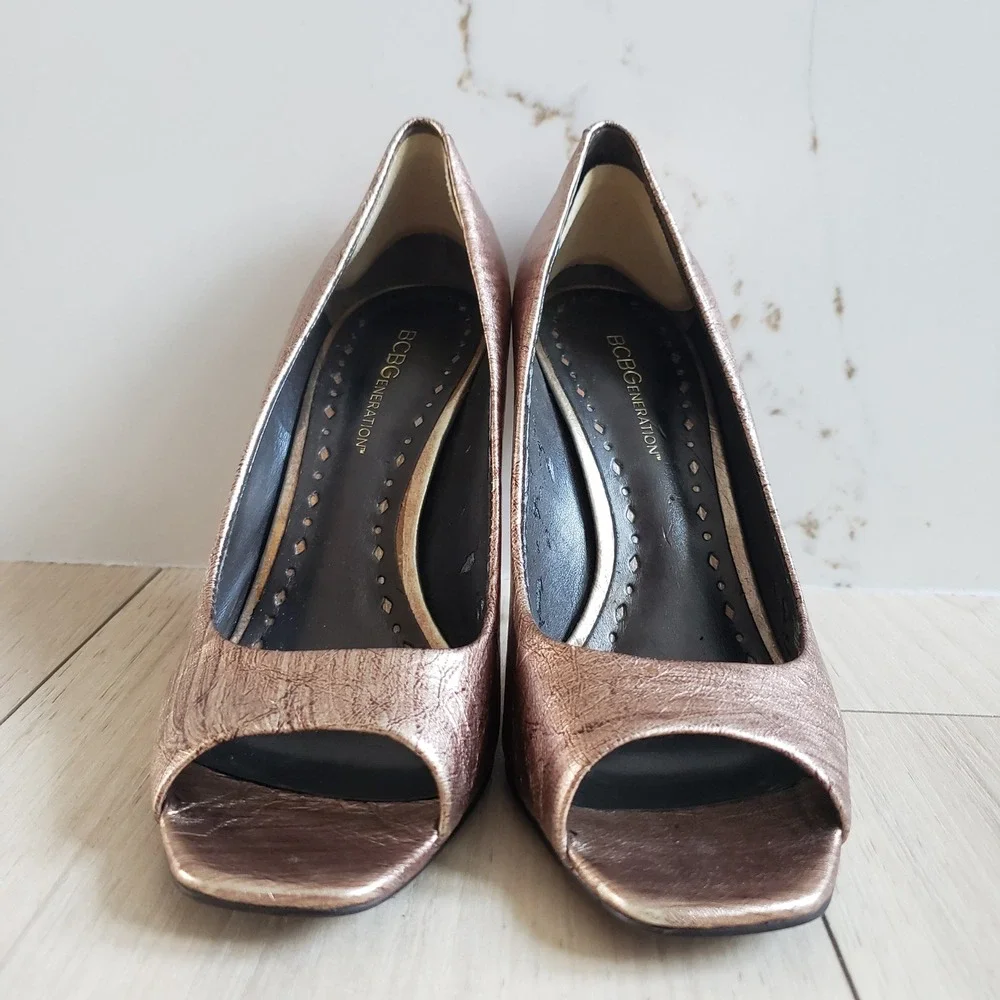 BCBGeneration Heels Womens 7 Bronze Metallic Ariel Peep Toe Leather Stiletto Y2K